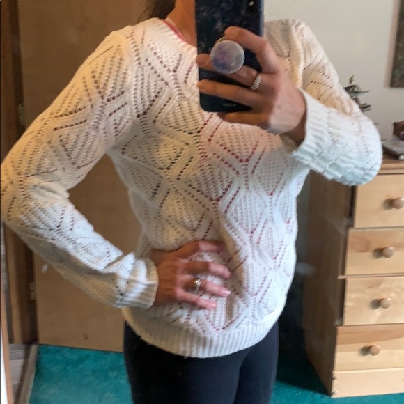 Forever 21 Sweaters - v neck forever 21 sweater